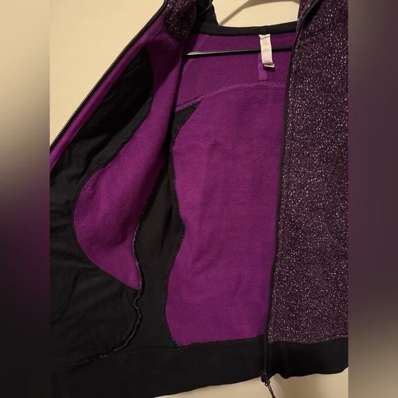 ❤️Lululemon Scuba Hoodie III Size 8❤️ - Picture 9 of 12